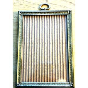 Vintage Brass Gold-Tone Picture Frame 7x5 Ornate Victorian Style Hanging Velvet